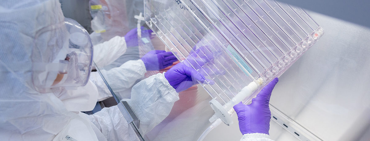 Researcher in Waisman Biomanufacturing