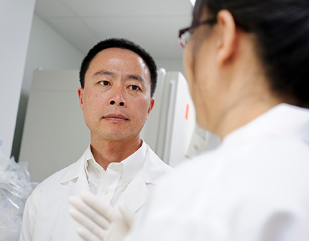 Zhang in lab